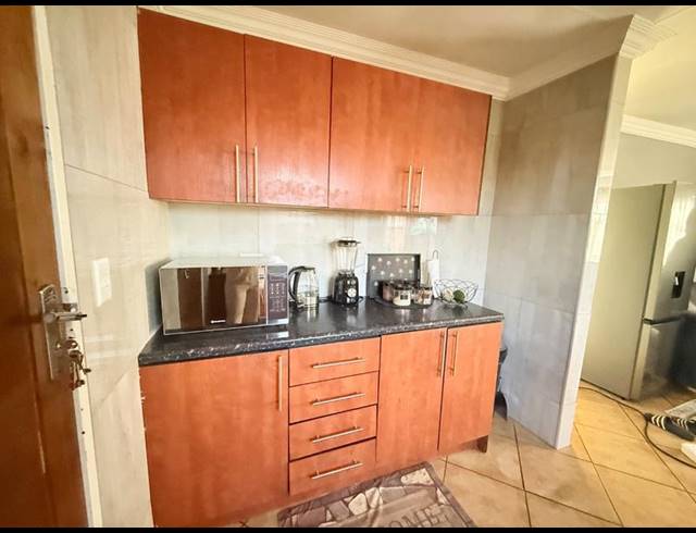 2 BEDROOM HOUSE FOR SALE IN VANDERBIJLPARK CE 3
